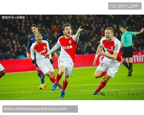 足球巨星精彩罚球瞬间集锦回顾与分析