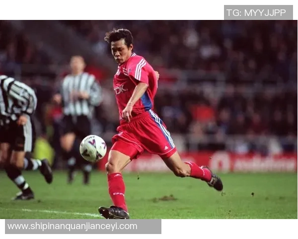 足球明星生涯总收入揭秘：从绿茵场到商业帝国的财富之路