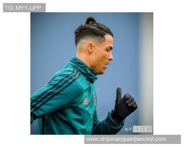 足球明星的小辫子风潮揭秘与时尚潮流的完美结合 足球明星的小辫子风潮揭秘与时尚潮流的完美结合