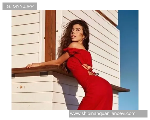 足球明星的妻子们展现歌唱才华引发热议与关注