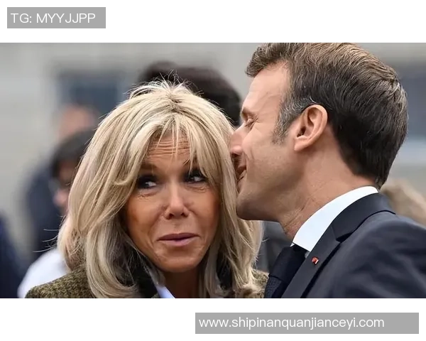 足球明星的爱妻在银幕上绽放光彩的故事