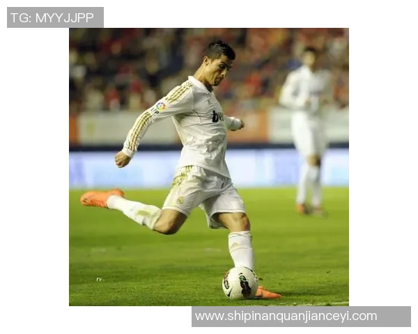 足球明星经典射门姿势解析与技巧分享助你成为射门高手