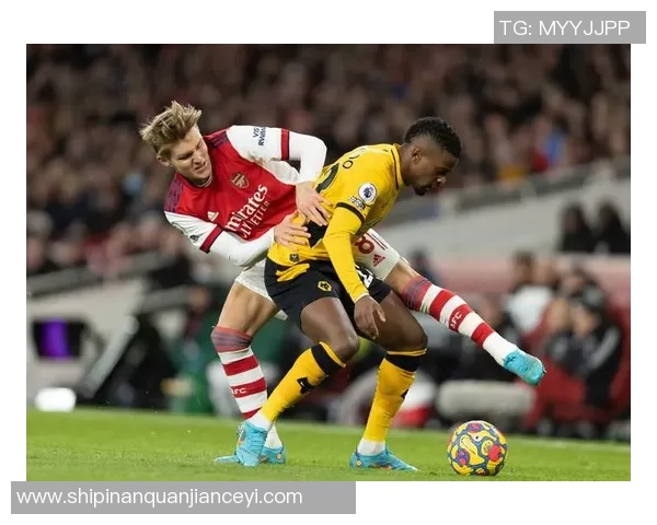 足球明星视频遭恶意侵犯引发公众关注与法律讨论 足球明星视频遭恶意侵犯引发公众关注与法律讨论